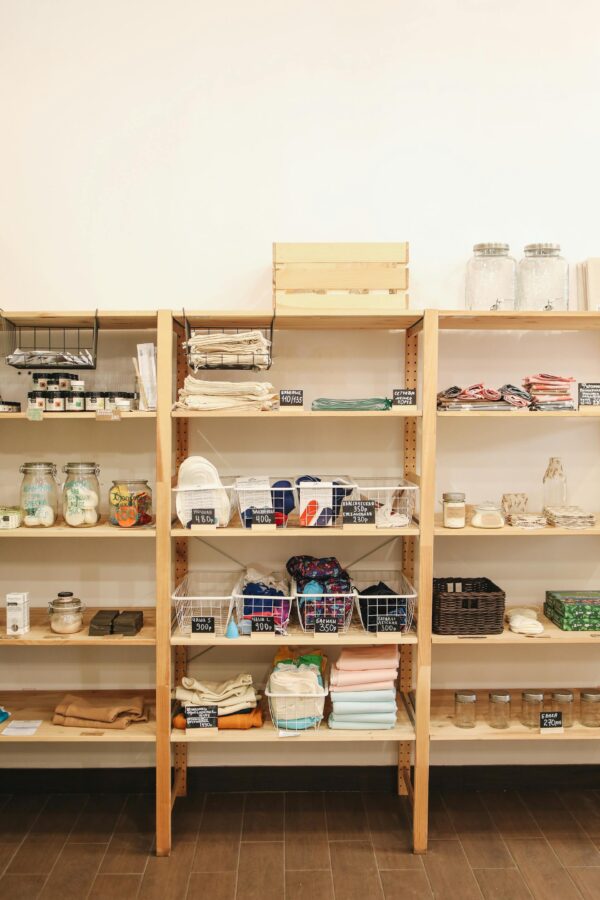 Under shelves baskets